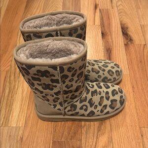 Leopard Print Ugg Boots size 7